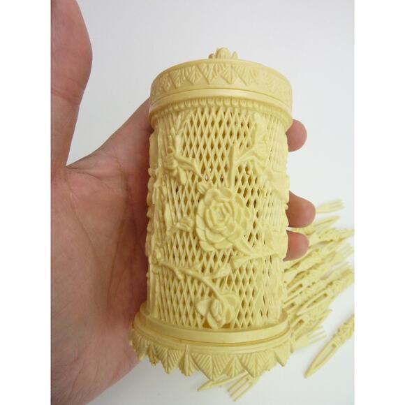 Vintage Appetizer Cocktail Forks Lattice Plastic Rose Retro Filigree Jar Holder - Picture 4 of 6